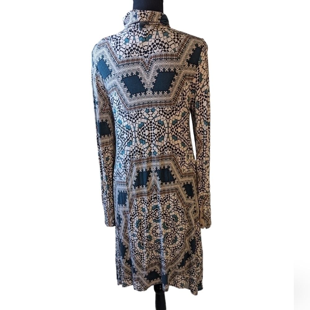 Anthropologie Maeve turtle neck long sleeved mandala dress size small